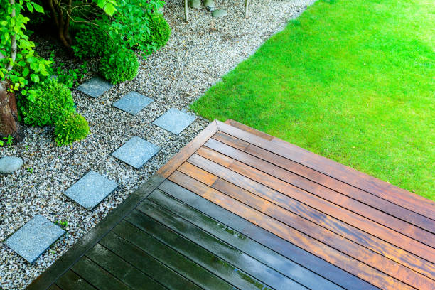 Best Sidewalk and Walkway Cleaning  in Eureka, CA